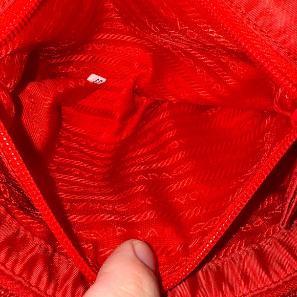 Prada Tote - Picture 5 of 8